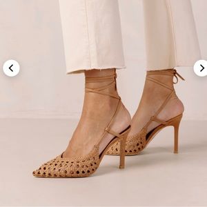 Alohas Sandstorm Camel Pumps US 9/EU 40
